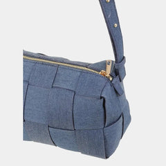 877e0d79-b9fb-443f-bb8a-d99836084210-Max