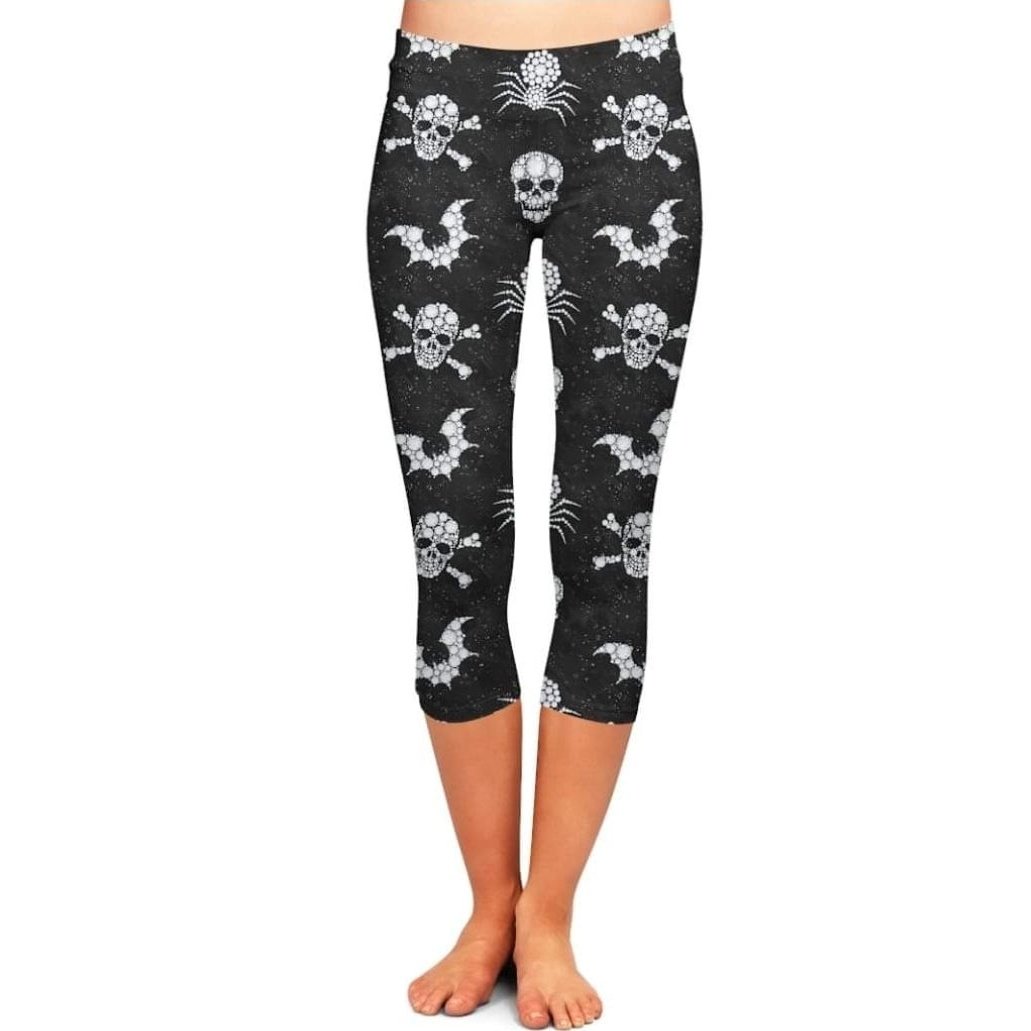 Diamond Skulls Capri Leggings with Pockets