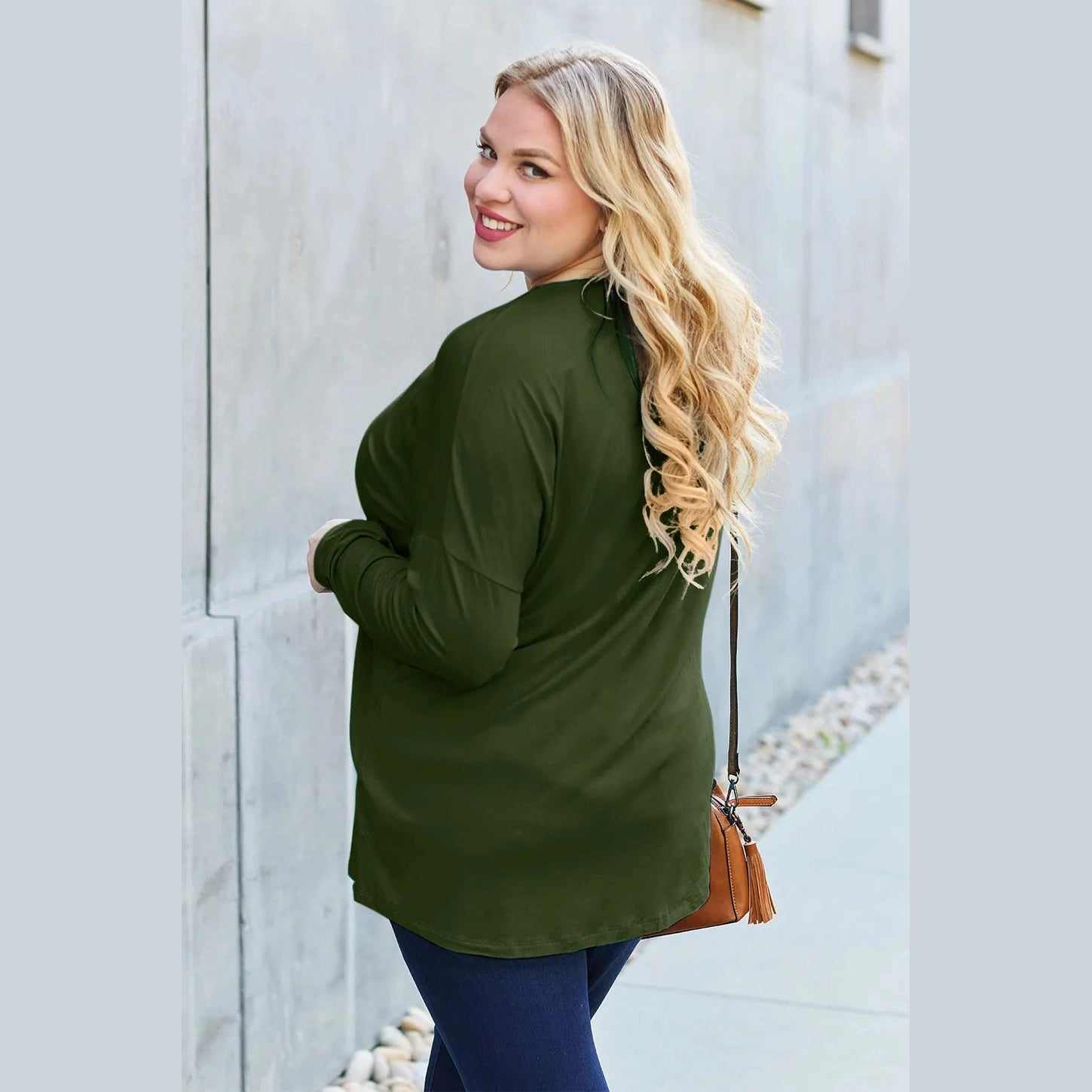 c5db09ff-63a7-48f8-8dbf-ee811ef2898c-Max