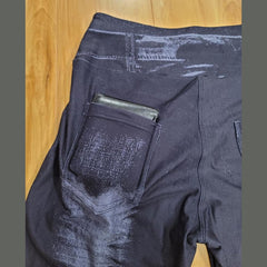 DARK FLORAL - DENIM RUN W/ BACK POCKETS - LEGGINGS/CAPRI