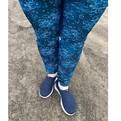 Cloud Leggings Capri Blue Sky with Pockets