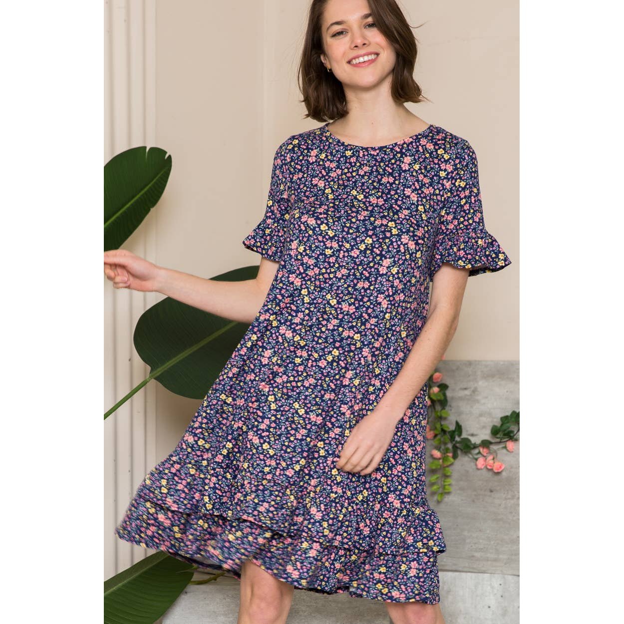 Floral Short Sleeve Ruffle Dress in Plus